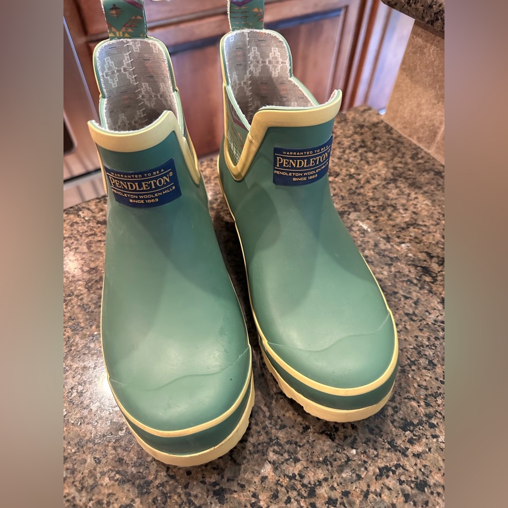 Pendleton Green and Yellow Winter Boots